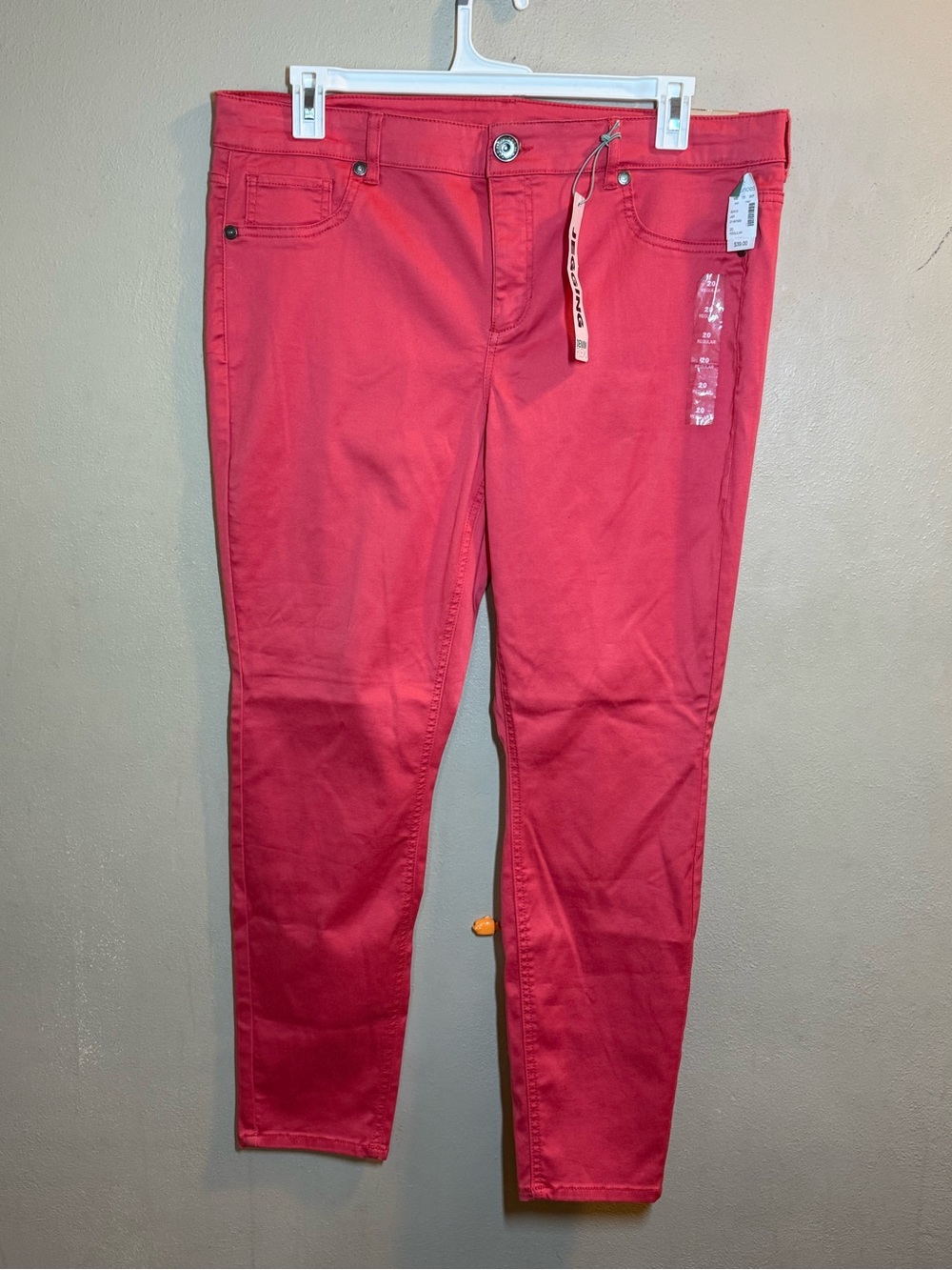 NWT Women’s Maurice’s Coral Stretchy Skinny Jeggings - Sz 20 Reg